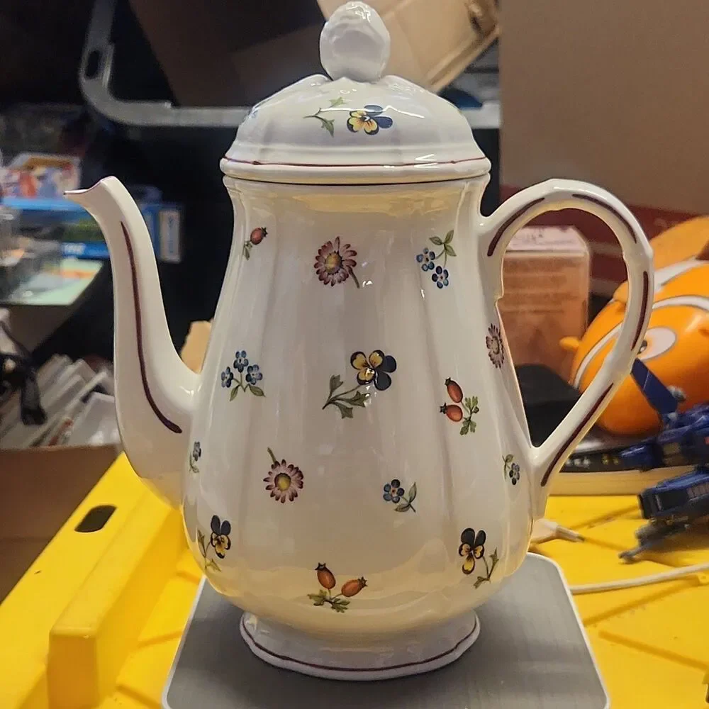 Villeroy & Boch Petite Fleur Coffee Pot with Lid 9